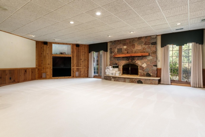 1637 Coachman, ROCKFORD, Illinois 61107, 4 Bedrooms Bedrooms, ,4 BathroomsBathrooms,House,For Sale,Coachman,202506084