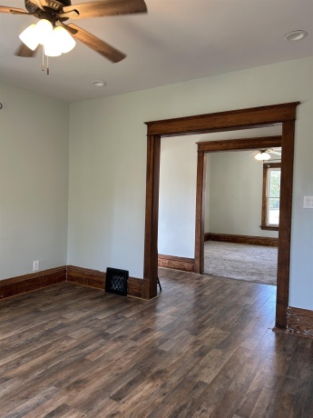 1204 3rd, MENDOTA, Illinois 61342, 3 Bedrooms Bedrooms, ,1 BathroomBathrooms,House,For Sale,3rd,202506086