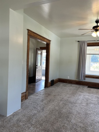 1204 3rd, MENDOTA, Illinois 61342, 3 Bedrooms Bedrooms, ,1 BathroomBathrooms,House,For Sale,3rd,202506086