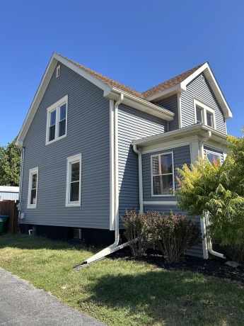 1204 3rd, MENDOTA, Illinois 61342, 3 Bedrooms Bedrooms, ,1 BathroomBathrooms,House,For Sale,3rd,202506086