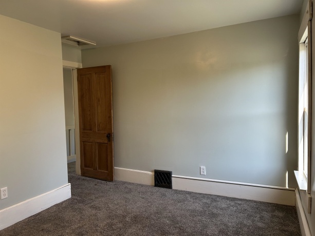 1204 3rd, MENDOTA, Illinois 61342, 3 Bedrooms Bedrooms, ,1 BathroomBathrooms,House,For Sale,3rd,202506086