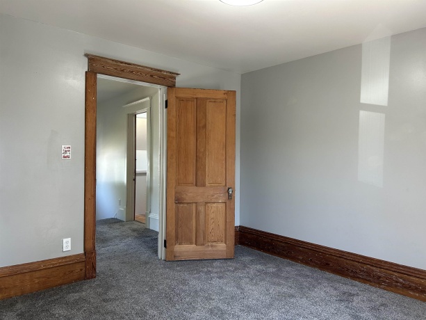 1204 3rd, MENDOTA, Illinois 61342, 3 Bedrooms Bedrooms, ,1 BathroomBathrooms,House,For Sale,3rd,202506086