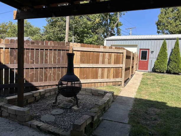 1204 3rd, MENDOTA, Illinois 61342, 3 Bedrooms Bedrooms, ,1 BathroomBathrooms,House,For Sale,3rd,202506086