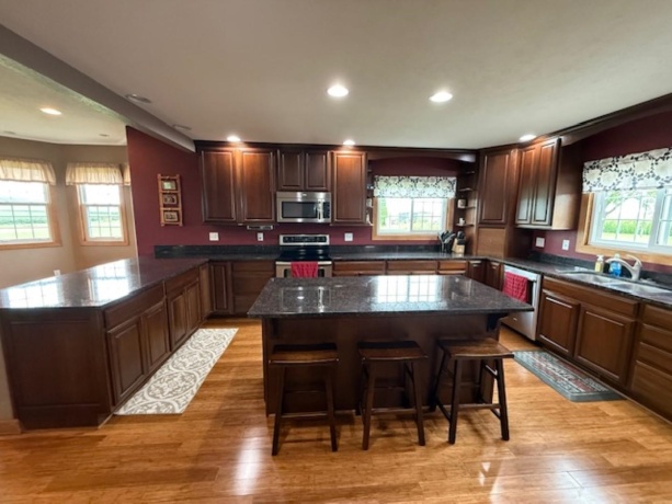 312 Buckeye, DAKOTA, Illinois 61018, 3 Bedrooms Bedrooms, ,2 BathroomsBathrooms,House,For Sale,Buckeye,202506098