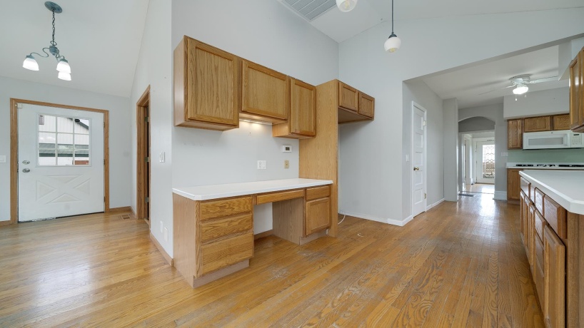 9020 Flagg, ROCHELLE, Illinois 61068, 4 Bedrooms Bedrooms, ,2 BathroomsBathrooms,House,For Sale,Flagg,202506109