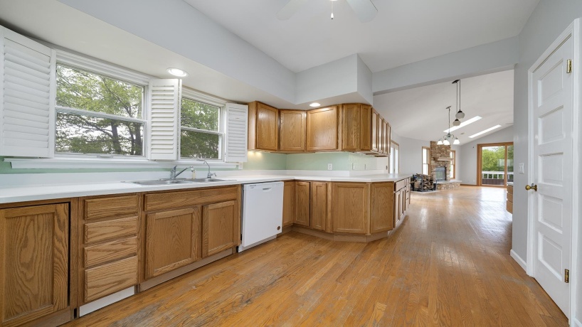 9020 Flagg, ROCHELLE, Illinois 61068, 4 Bedrooms Bedrooms, ,2 BathroomsBathrooms,House,For Sale,Flagg,202506109