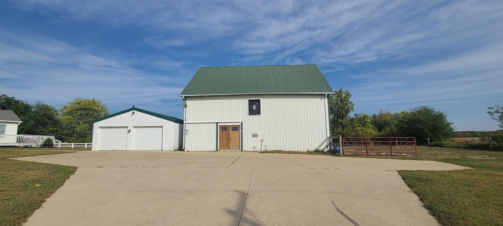 9020 Flagg, ROCHELLE, Illinois 61068, 4 Bedrooms Bedrooms, ,2 BathroomsBathrooms,House,For Sale,Flagg,202506109