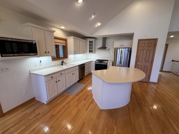 17-90 Whitewater, LAKE CARROLL, Illinois 61046, 4 Bedrooms Bedrooms, ,3 BathroomsBathrooms,House,For Sale,Whitewater,202506111