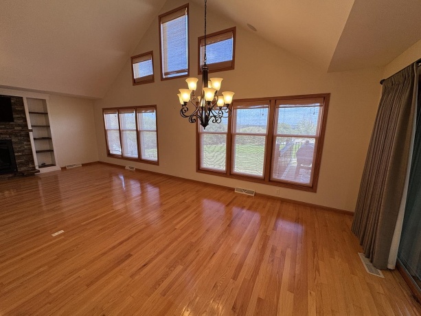 17-90 Whitewater, LAKE CARROLL, Illinois 61046, 4 Bedrooms Bedrooms, ,3 BathroomsBathrooms,House,For Sale,Whitewater,202506111