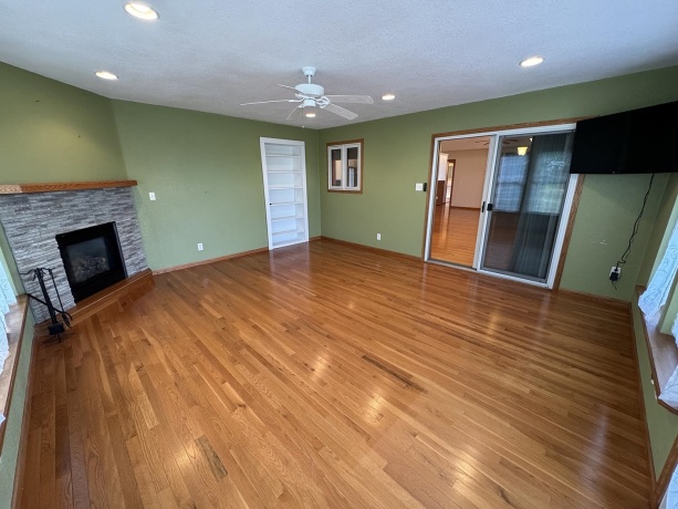 17-90 Whitewater, LAKE CARROLL, Illinois 61046, 4 Bedrooms Bedrooms, ,3 BathroomsBathrooms,House,For Sale,Whitewater,202506111