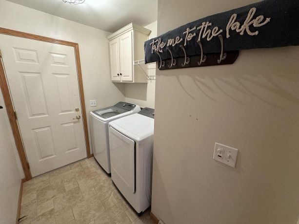 17-90 Whitewater, LAKE CARROLL, Illinois 61046, 4 Bedrooms Bedrooms, ,3 BathroomsBathrooms,House,For Sale,Whitewater,202506111