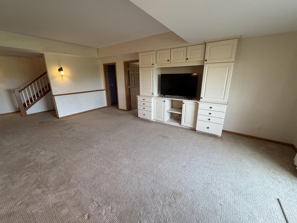 17-90 Whitewater, LAKE CARROLL, Illinois 61046, 4 Bedrooms Bedrooms, ,3 BathroomsBathrooms,House,For Sale,Whitewater,202506111