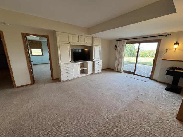 17-90 Whitewater, LAKE CARROLL, Illinois 61046, 4 Bedrooms Bedrooms, ,3 BathroomsBathrooms,House,For Sale,Whitewater,202506111