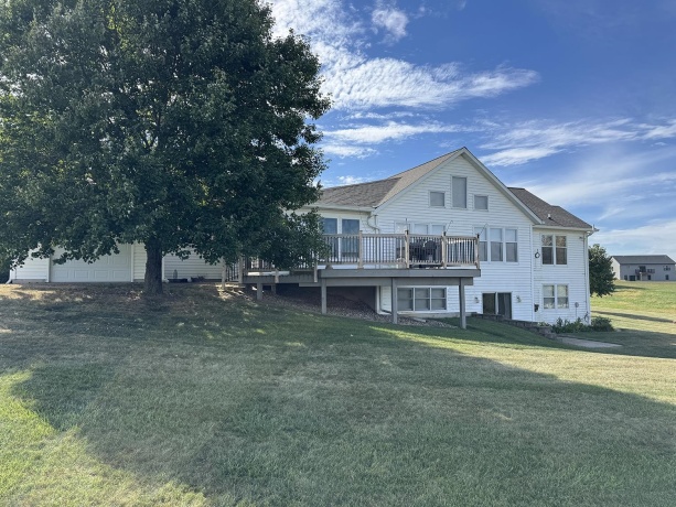 17-90 Whitewater, LAKE CARROLL, Illinois 61046, 4 Bedrooms Bedrooms, ,3 BathroomsBathrooms,House,For Sale,Whitewater,202506111