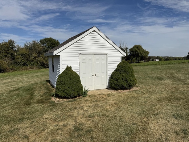 17-90 Whitewater, LAKE CARROLL, Illinois 61046, 4 Bedrooms Bedrooms, ,3 BathroomsBathrooms,House,For Sale,Whitewater,202506111