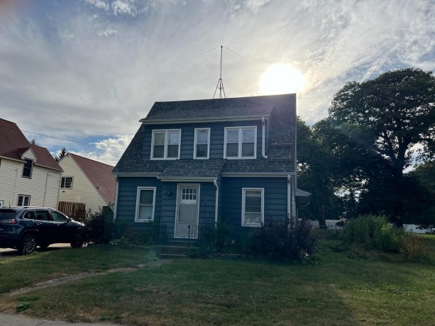 304 Maple, FORRESTON, Illinois 61030, 2 Bedrooms Bedrooms, ,1 BathroomBathrooms,House,For Sale,Maple,202506113