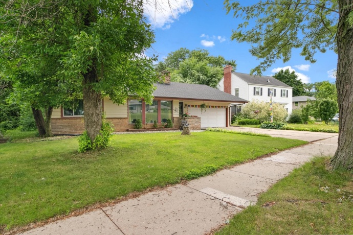 4301 Odana, MADISON, Wisconsin 53711, 5 Bedrooms Bedrooms, ,2 BathroomsBathrooms,House,For Sale,Odana,202506122