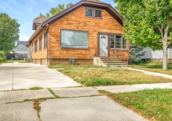 422 Rockford, ROCKFORD, Illinois 61107, 5 Bedrooms Bedrooms, ,2 BathroomsBathrooms,House,For Sale,Rockford,202506125