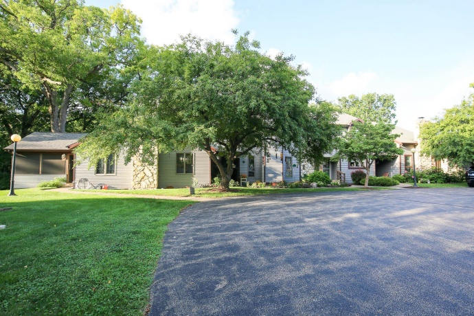 209 Fox Trot, DIXON, Illinois 61021, 3 Bedrooms Bedrooms, ,2 BathroomsBathrooms,Condominium,For Sale,Fox Trot,202504870