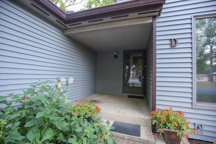 209 Fox Trot, DIXON, Illinois 61021, 3 Bedrooms Bedrooms, ,2 BathroomsBathrooms,Condominium,For Sale,Fox Trot,202504870