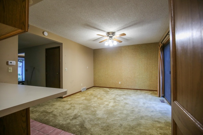 209 Fox Trot, DIXON, Illinois 61021, 3 Bedrooms Bedrooms, ,2 BathroomsBathrooms,Condominium,For Sale,Fox Trot,202504870