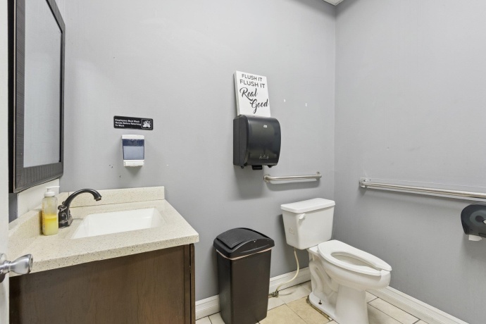 522 State, BELVIDERE, Illinois 61008, ,5+ Units,For Sale,State,202506148