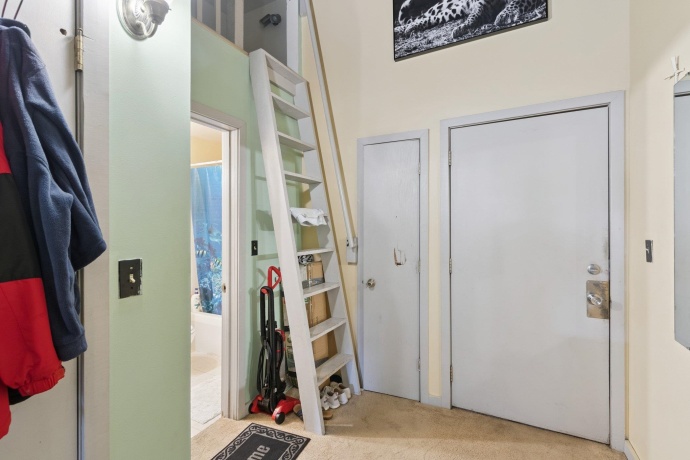 522 State, BELVIDERE, Illinois 61008, ,5+ Units,For Sale,State,202506148