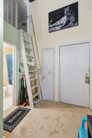 522 State, BELVIDERE, Illinois 61008, ,5+ Units,For Sale,State,202506148