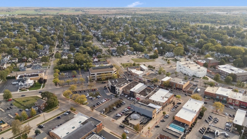 522 State, BELVIDERE, Illinois 61008, ,5+ Units,For Sale,State,202506148