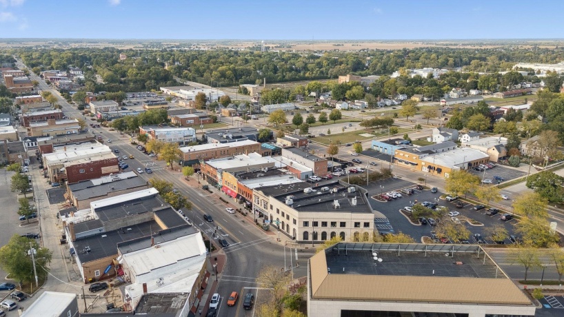 522 State, BELVIDERE, Illinois 61008, ,5+ Units,For Sale,State,202506148