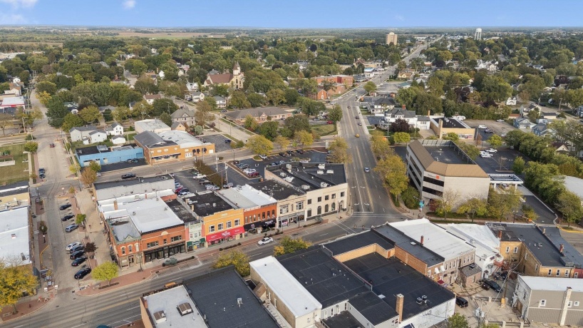 522 State, BELVIDERE, Illinois 61008, ,5+ Units,For Sale,State,202506148