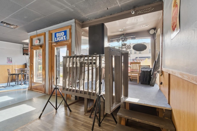 522 State, BELVIDERE, Illinois 61008, ,5+ Units,For Sale,State,202506148