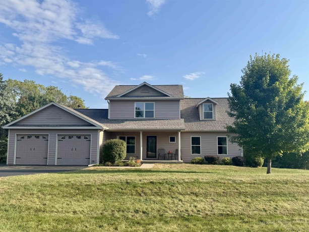 7 Hawthorn, GALENA, Illinois 61036, 4 Bedrooms Bedrooms, ,3 BathroomsBathrooms,House,For Sale,Hawthorn,202506159