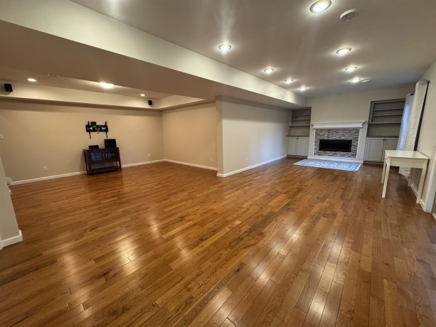 7 Hawthorn, GALENA, Illinois 61036, 4 Bedrooms Bedrooms, ,3 BathroomsBathrooms,House,For Sale,Hawthorn,202506159