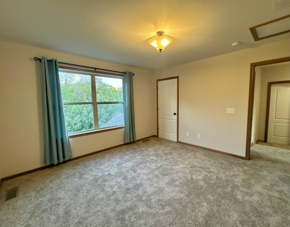 7 Hawthorn, GALENA, Illinois 61036, 4 Bedrooms Bedrooms, ,3 BathroomsBathrooms,House,For Sale,Hawthorn,202506159