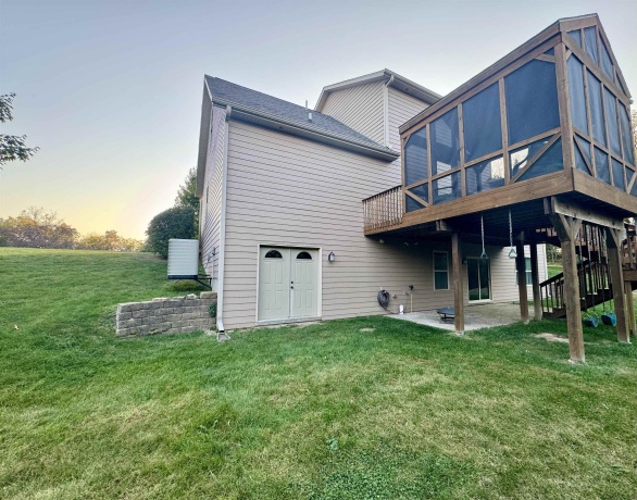 7 Hawthorn, GALENA, Illinois 61036, 4 Bedrooms Bedrooms, ,3 BathroomsBathrooms,House,For Sale,Hawthorn,202506159