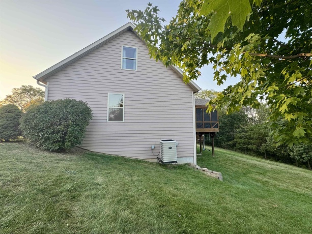 7 Hawthorn, GALENA, Illinois 61036, 4 Bedrooms Bedrooms, ,3 BathroomsBathrooms,House,For Sale,Hawthorn,202506159