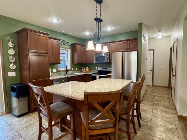 7 Hawthorn, GALENA, Illinois 61036, 4 Bedrooms Bedrooms, ,3 BathroomsBathrooms,House,For Sale,Hawthorn,202506159