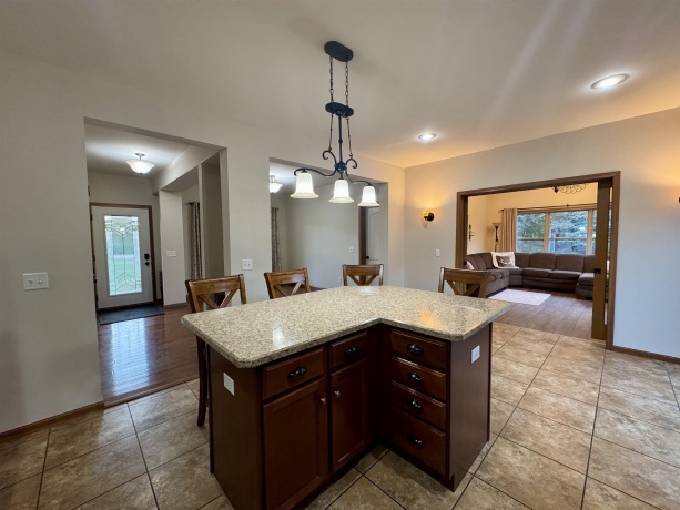 7 Hawthorn, GALENA, Illinois 61036, 4 Bedrooms Bedrooms, ,3 BathroomsBathrooms,House,For Sale,Hawthorn,202506159