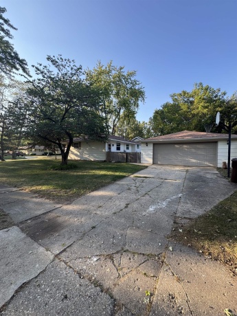 1120 Esmond, ROCKFORD, Illinois 61108, 3 Bedrooms Bedrooms, ,1 BathroomBathrooms,House,For Sale,Esmond,202505183