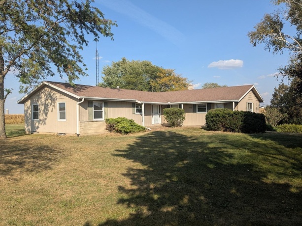 31457 Straw School, SHANNON, Illinois 61078, 3 Bedrooms Bedrooms, ,2 BathroomsBathrooms,House,For Sale,Straw School,202506174
