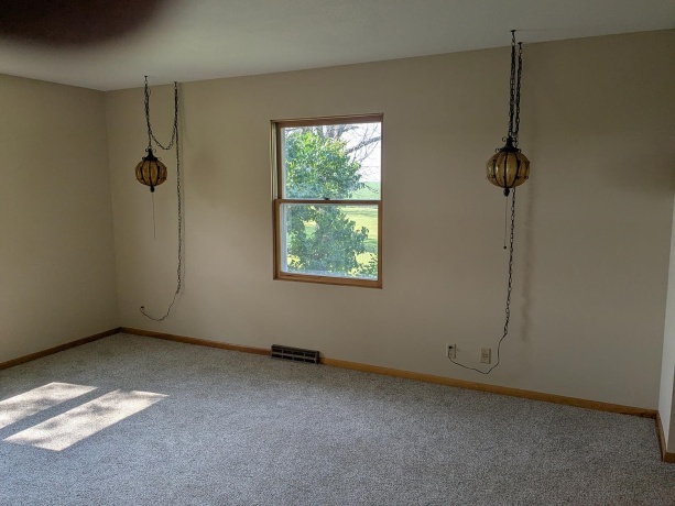 31457 Straw School, SHANNON, Illinois 61078, 3 Bedrooms Bedrooms, ,2 BathroomsBathrooms,House,For Sale,Straw School,202506174