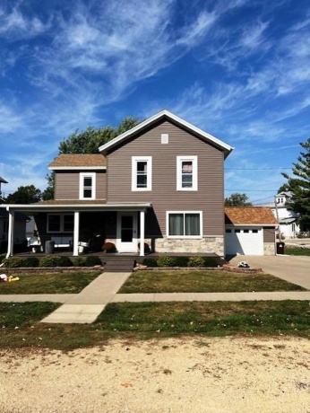 307 Rantoul St., LENA, Illinois 61048, 3 Bedrooms Bedrooms, ,2 BathroomsBathrooms,House,For Sale,Rantoul St.,202506181