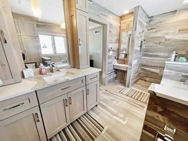 25-50 & 51 Cottage Hill, LAKE CARROLL, Illinois 61046, 4 Bedrooms Bedrooms, ,3 BathroomsBathrooms,House,For Sale,Cottage Hill,202506183