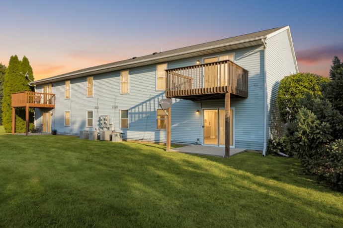 4148 B Packard, ROCKFORD, Illinois 61101, 2 Bedrooms Bedrooms, ,2 BathroomsBathrooms,Condominium,For Sale,Packard,202506191