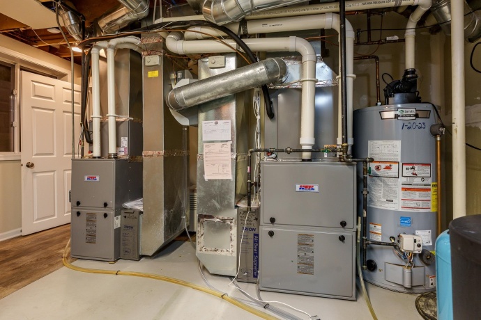 8551 Rote, ROCKFORD, Illinois 61107, 4 Bedrooms Bedrooms, ,3 BathroomsBathrooms,House,For Sale,Rote,202506194