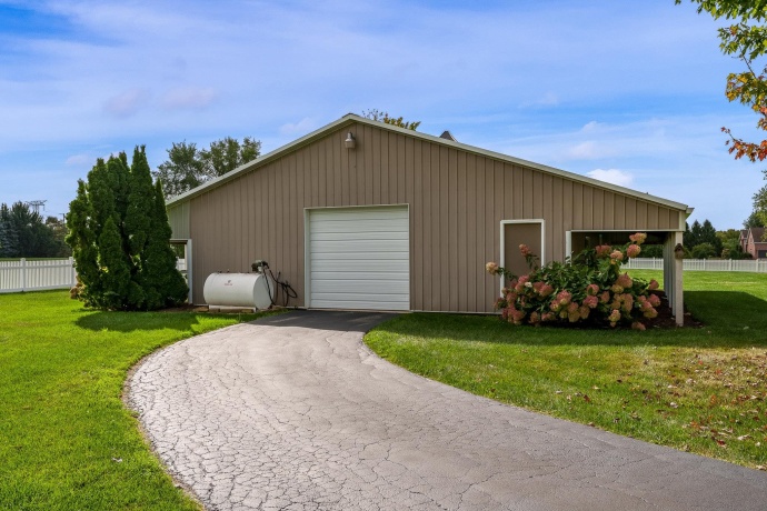 8551 Rote, ROCKFORD, Illinois 61107, 4 Bedrooms Bedrooms, ,3 BathroomsBathrooms,House,For Sale,Rote,202506194