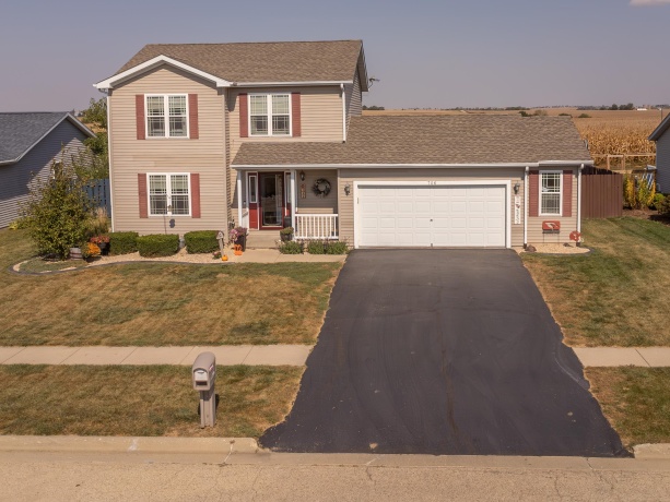 706 Hewitt, FORRESTON, Illinois 61030, 3 Bedrooms Bedrooms, ,3 BathroomsBathrooms,House,For Sale,Hewitt,202506195