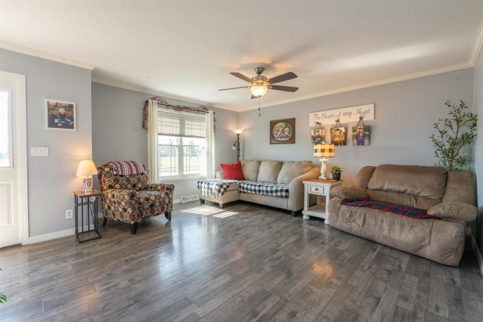 706 Hewitt, FORRESTON, Illinois 61030, 3 Bedrooms Bedrooms, ,3 BathroomsBathrooms,House,For Sale,Hewitt,202506195