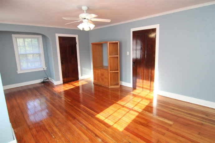 8119 Main, ROCKFORD, Illinois 61102, 3 Bedrooms Bedrooms, ,2 BathroomsBathrooms,House,For Sale,Main,202506197